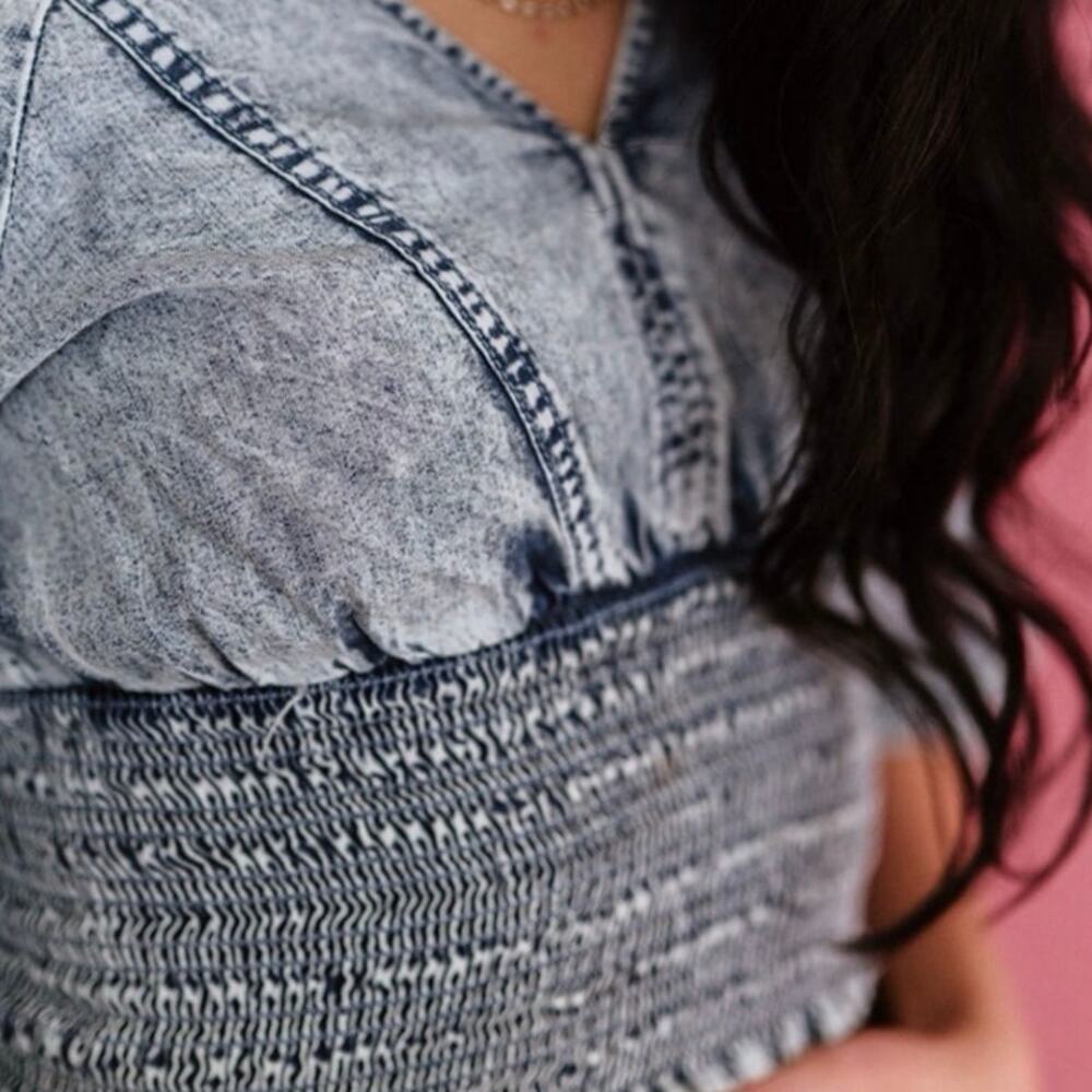 NEW Zenana Acid Wash Smocked Waist Puff Sleeve Denim Style Crop Top Modern Boho‎ - Picture 5 of 16